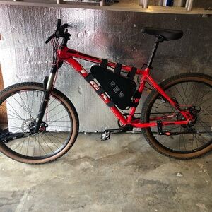 $450 Mountain Bike with added electric battery pack. Or better offer.